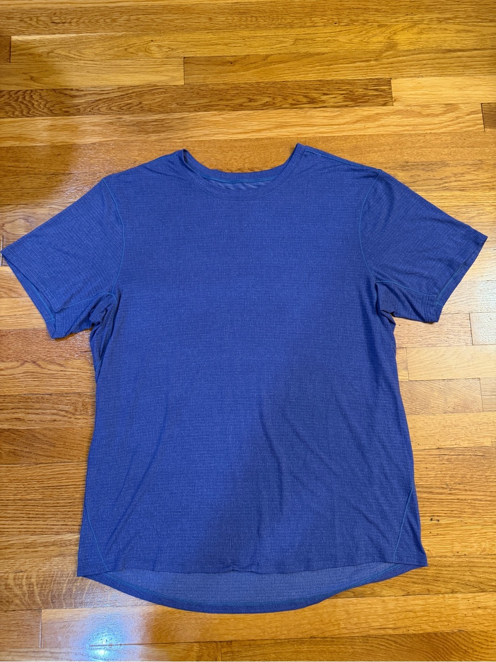 Lululemon Short-Sleeve Shirt in Blue - Size Estimated L/XL